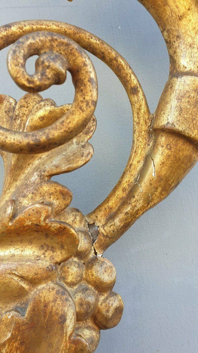 Large Sconce In Carved Golden Wood, Tuscany Xixth Century photo vintage