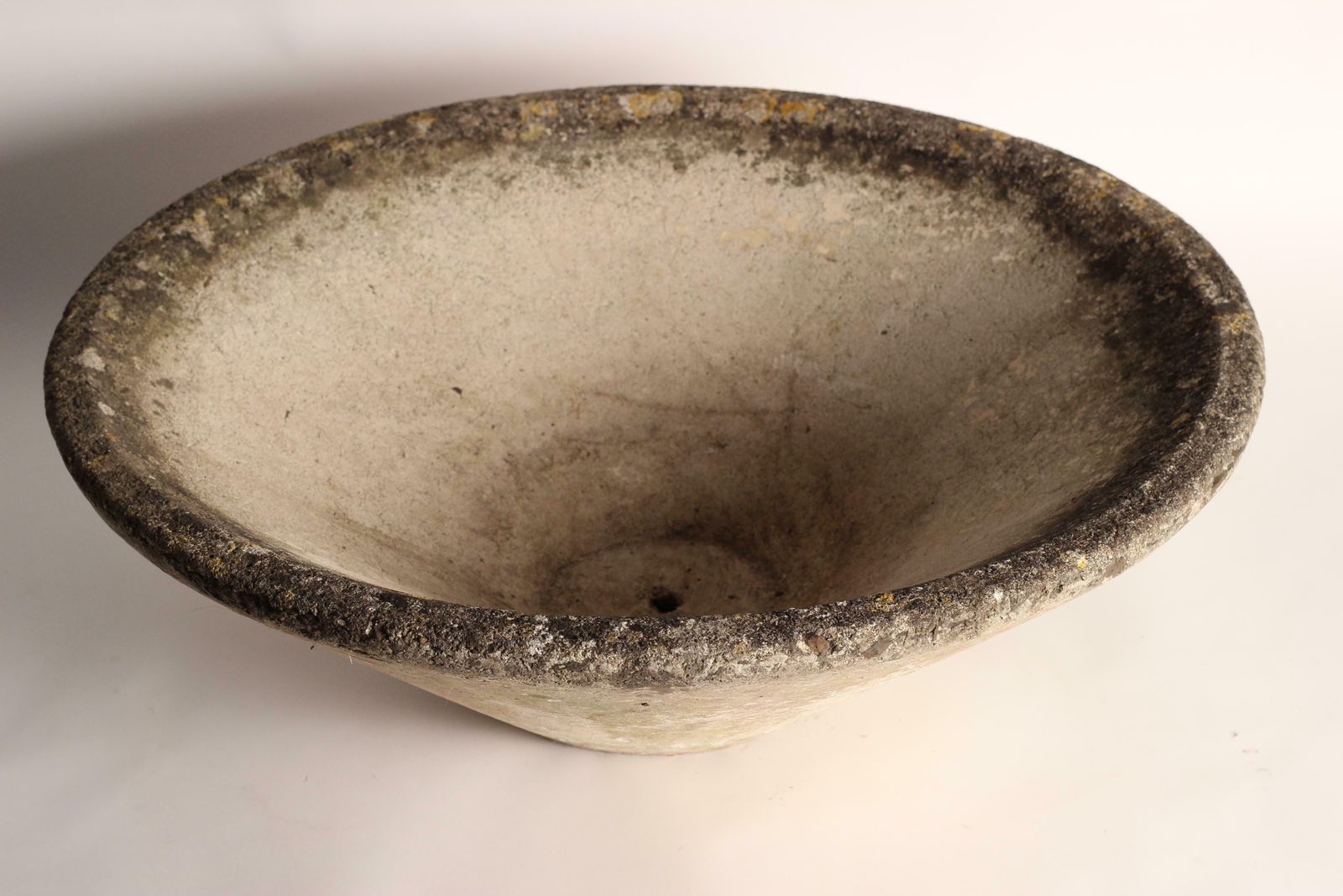 photo vinterior Willy Guhl Inspired Concrete Planter In Cone Shape Made In England, 1960’s