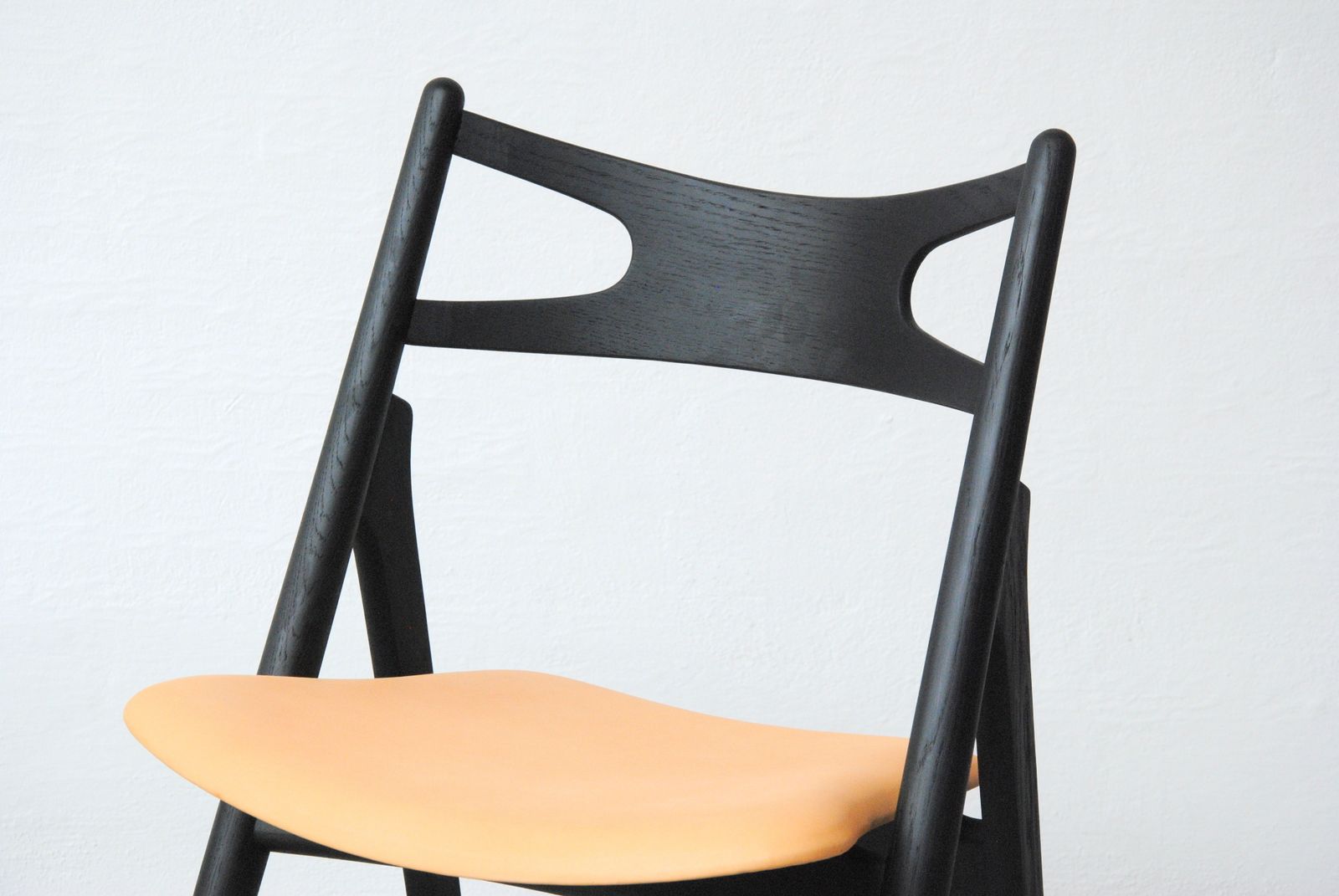 Set Of Two Fully Restored Danish Hans Wegner Sawbuck Chairs In Ebonized Oak 1950's photo vinterior