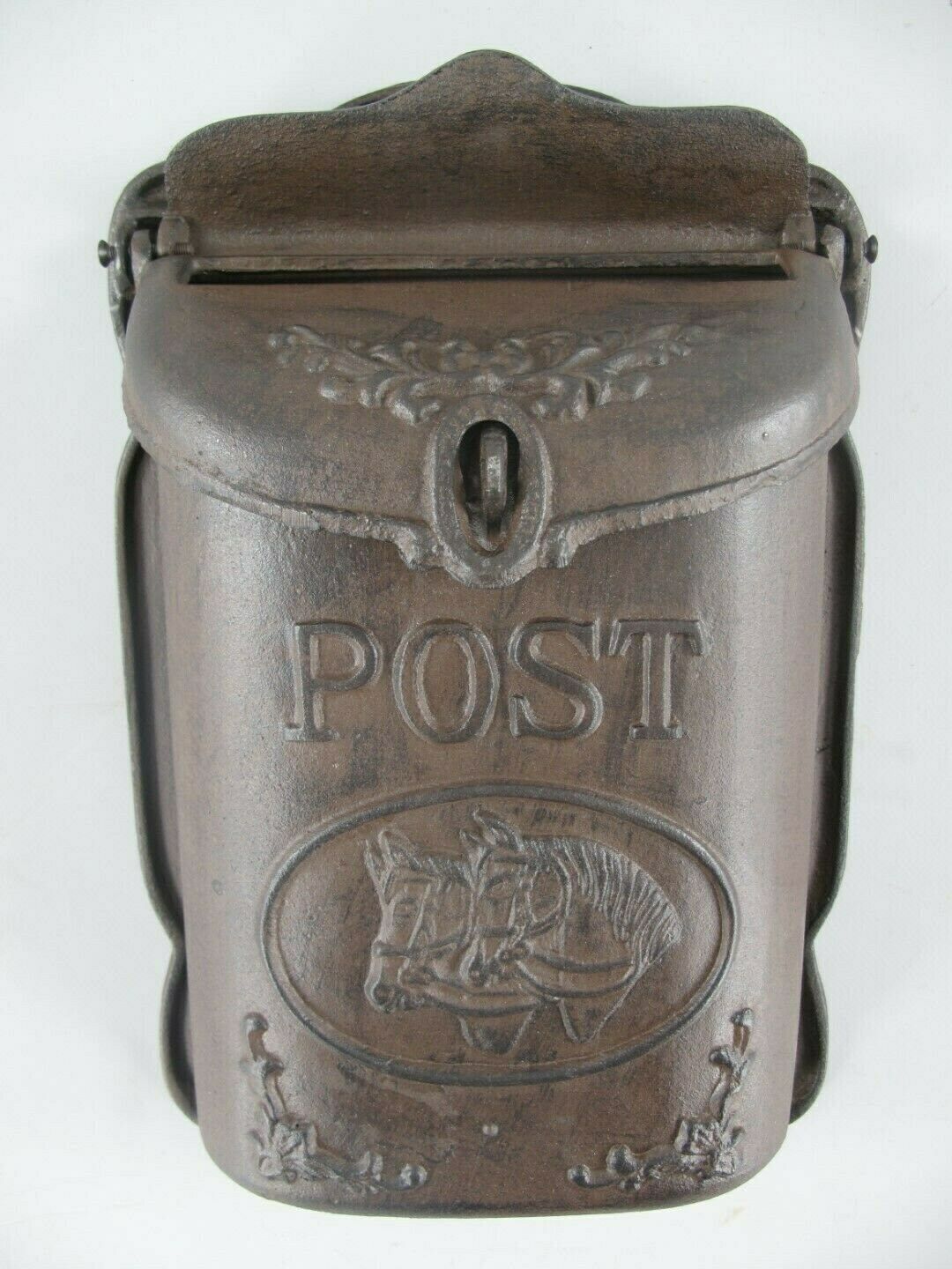 Antique Style Letterbox, Mailbox, Vintage Letterbox, Post Box, Pillar Box And Mailbox. photo 215.0