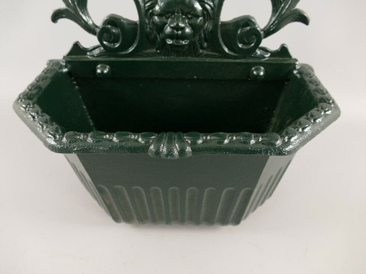 Antique Style Wall Fountain Cast Aluminum Sink Green Height 58 Cm photo vinterior