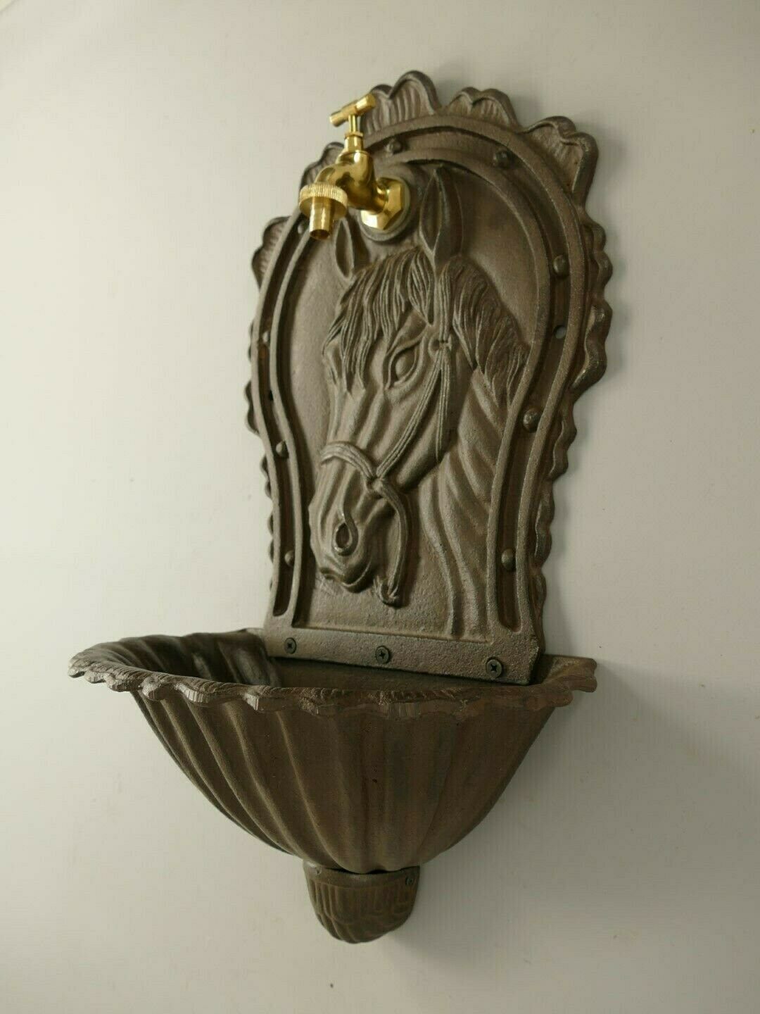 Antique Style Wall Fountain Cast Aluminum Sink Green photo furniture