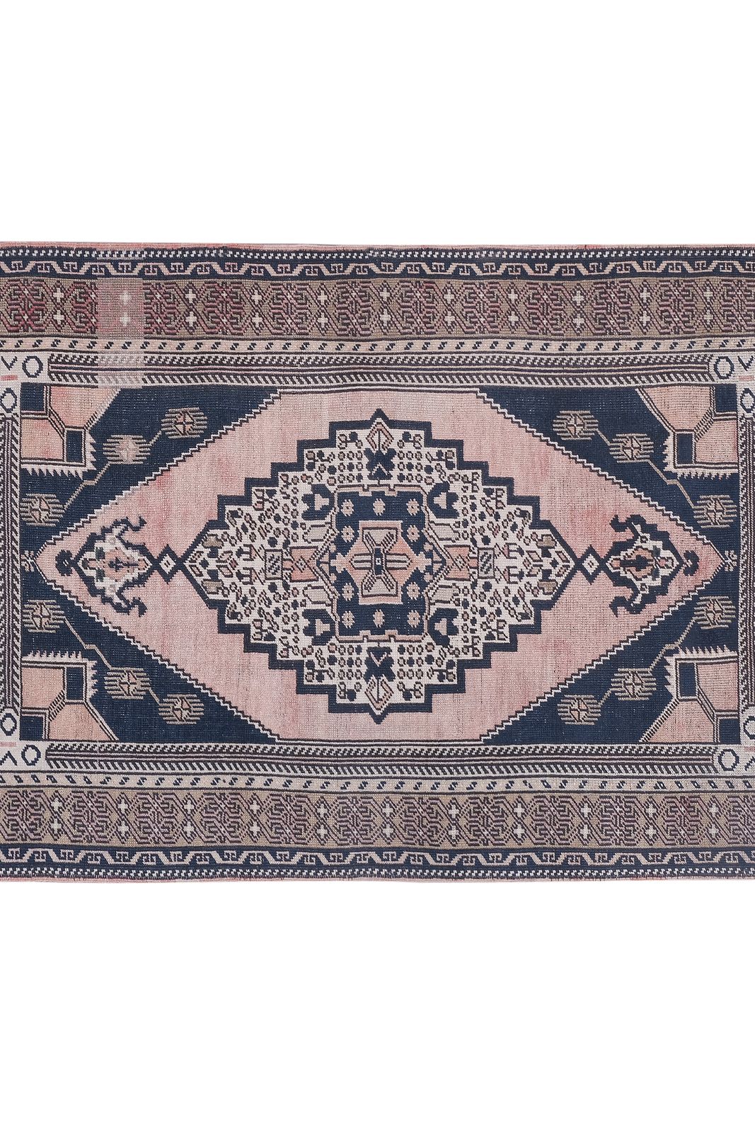 photo furniture Vintage Turkish Konya Taspinar Rug With Venetian Renaissance Style 4' X 6'9''
