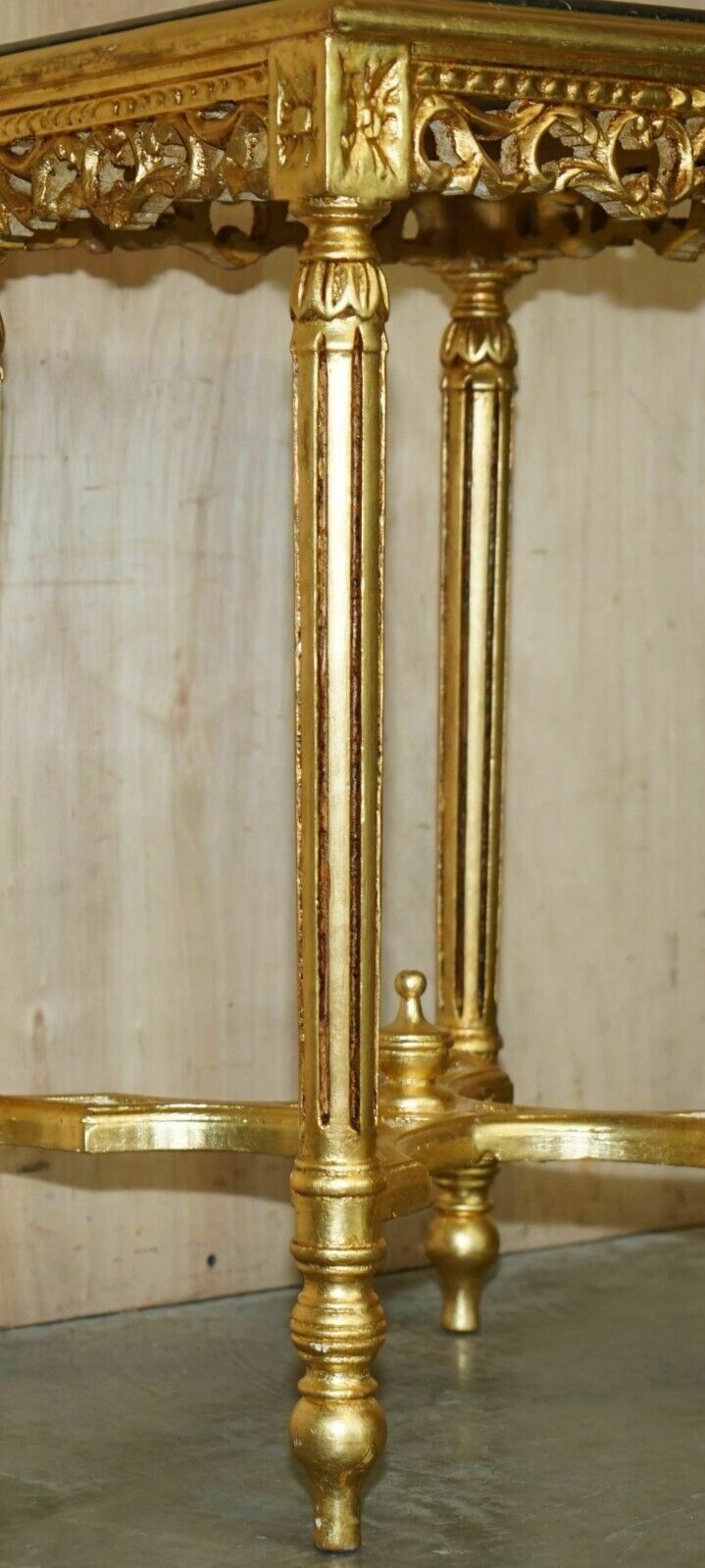 photo vinterior Pair Of Italian Circa 1880 Gold Giltwood Marble Topped Side End Lamp Wine Tables