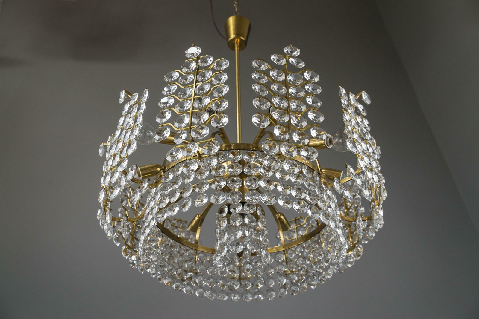 Big Crystal Glass Bakalowits Chandelier, Vienna, 1950s photo Lighting