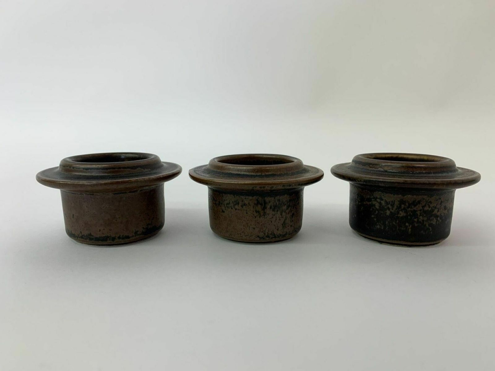 Set Van 3 Eierdopjes – Ulla Procope Voor Arabia Finland, Model 'Ruska' photo 80.0
