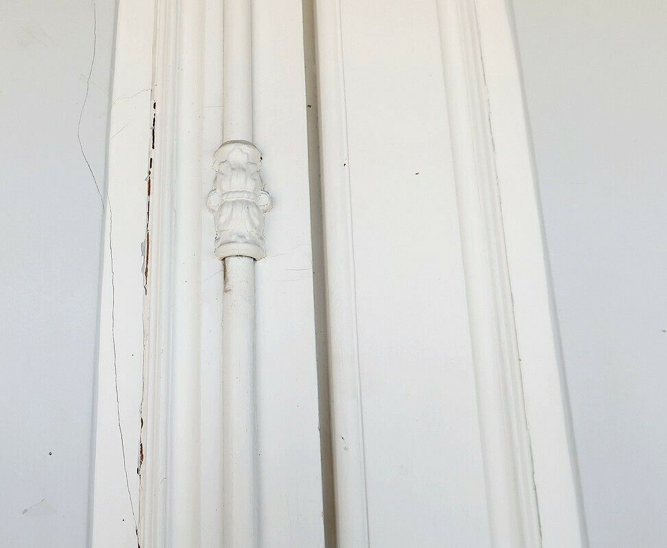 Important Castle Double Door – 1900 photo Home Fixtures