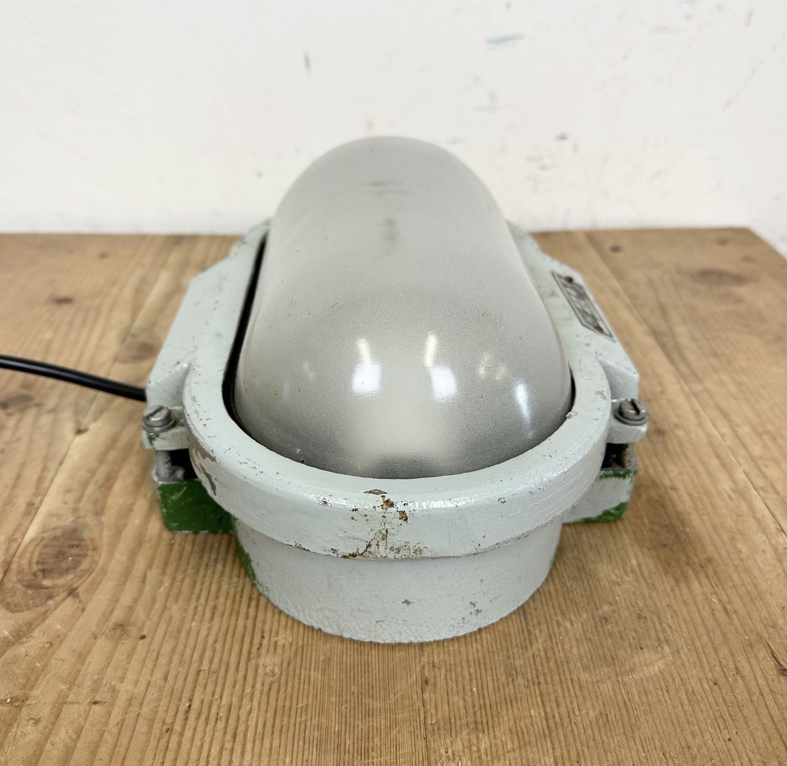 photo vinterior Industrial Cast Aluminium Wall Light With Milk Glass From Elektrosvit, 1970s, 8x