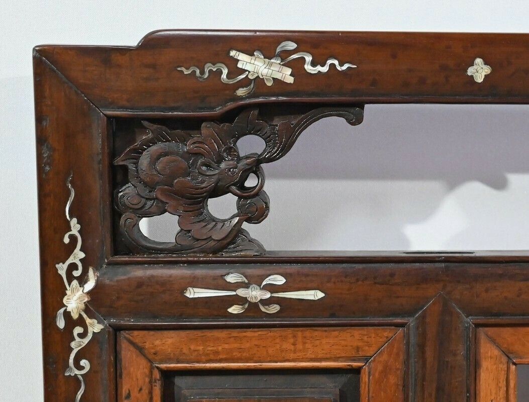 Small Indochinese Bench  Late 19th Century photo vinterior