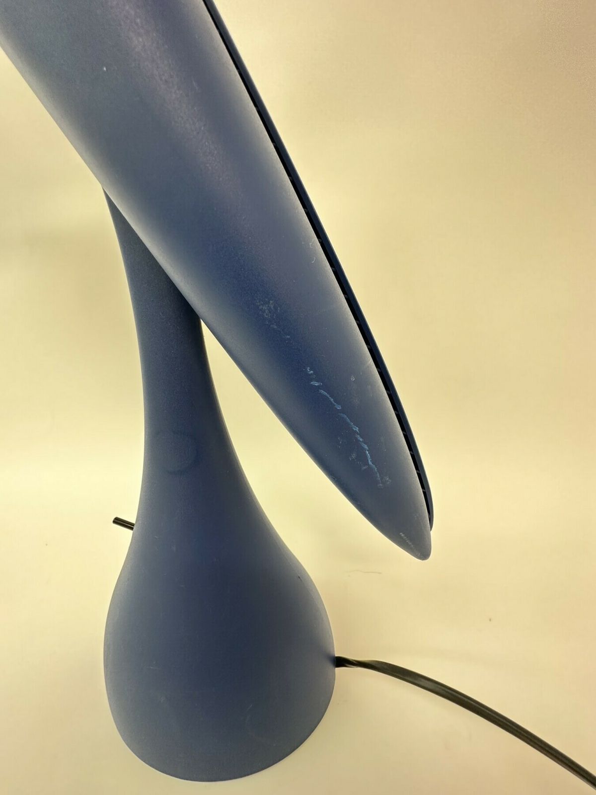 photo vintage Postmodern Heron Blue Lamp By Isao Hosoe For Luxo, 1980’s