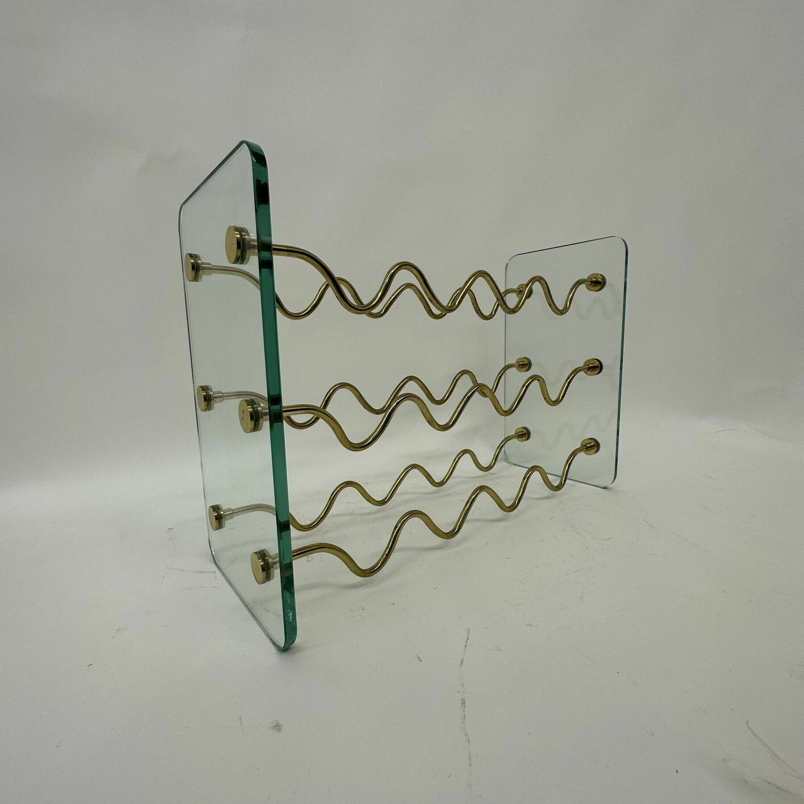 photo vintage French Wine Rack In Glass And Brass By David Lange, 1970s