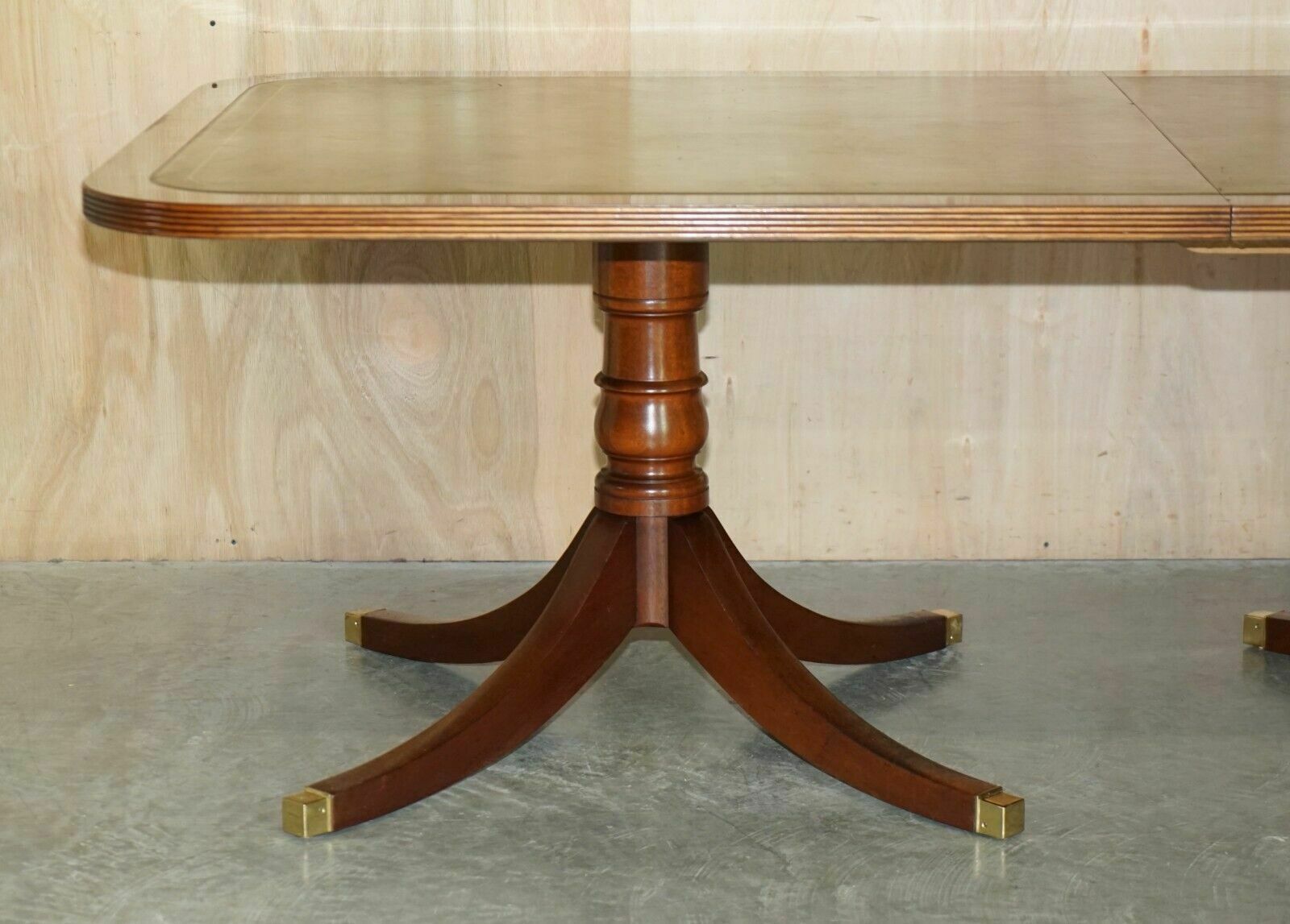 Flamed Mahogany 8 12 Person Extending Dining Library Table Green Leather Top photo Furniture