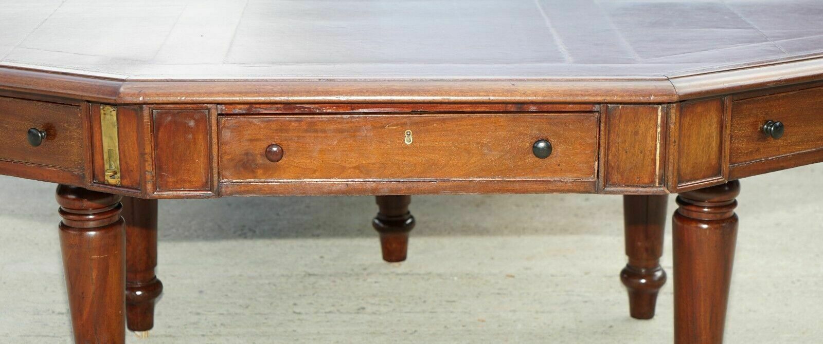 photo vintage Massive Antique George III 1780 Mahogany Library Desk Table George Rex Locks