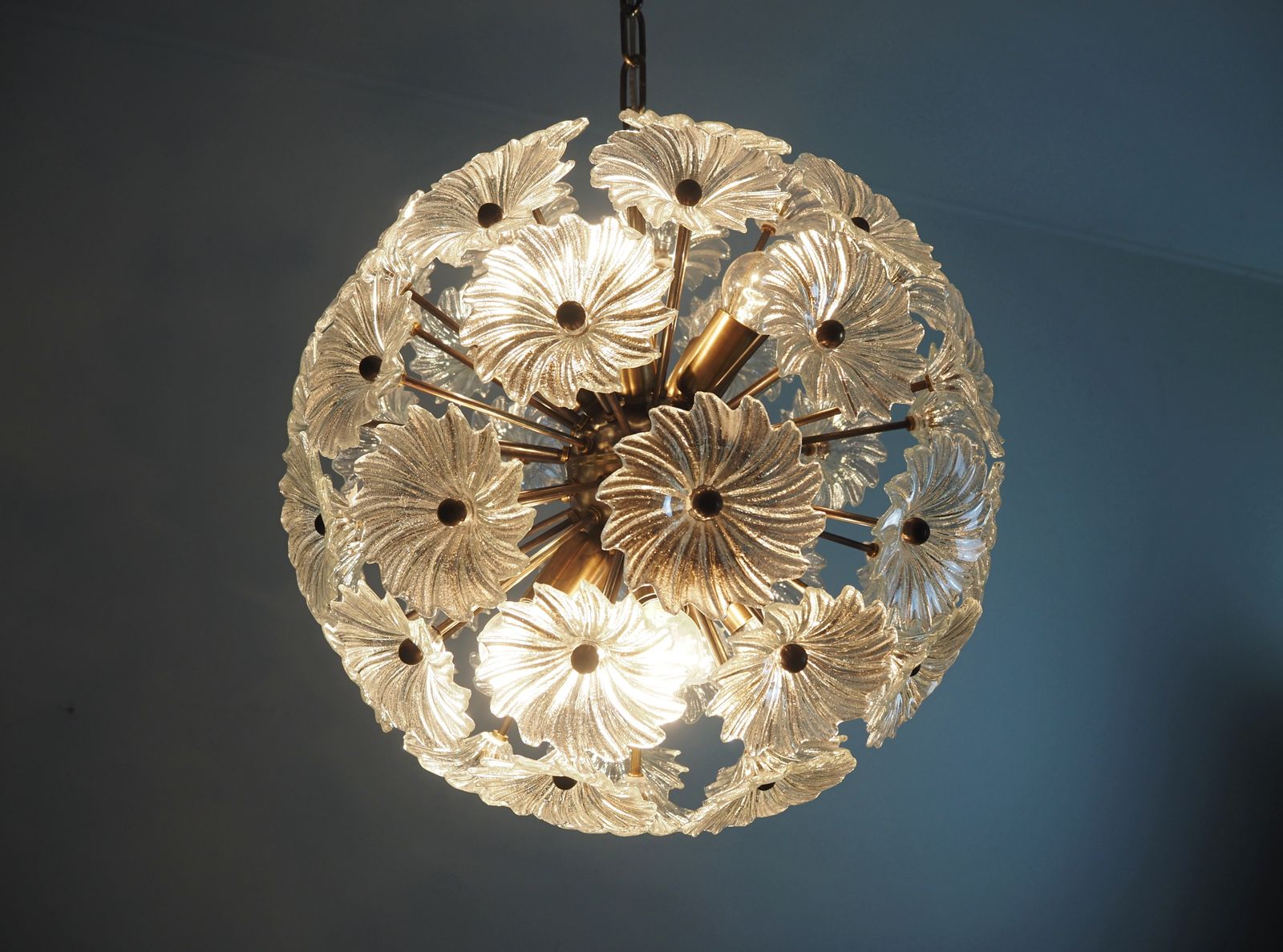 photo vinterior Vintage Sputnik Italian Crystal Chandelier – 51 Daisy Clear Glasses
