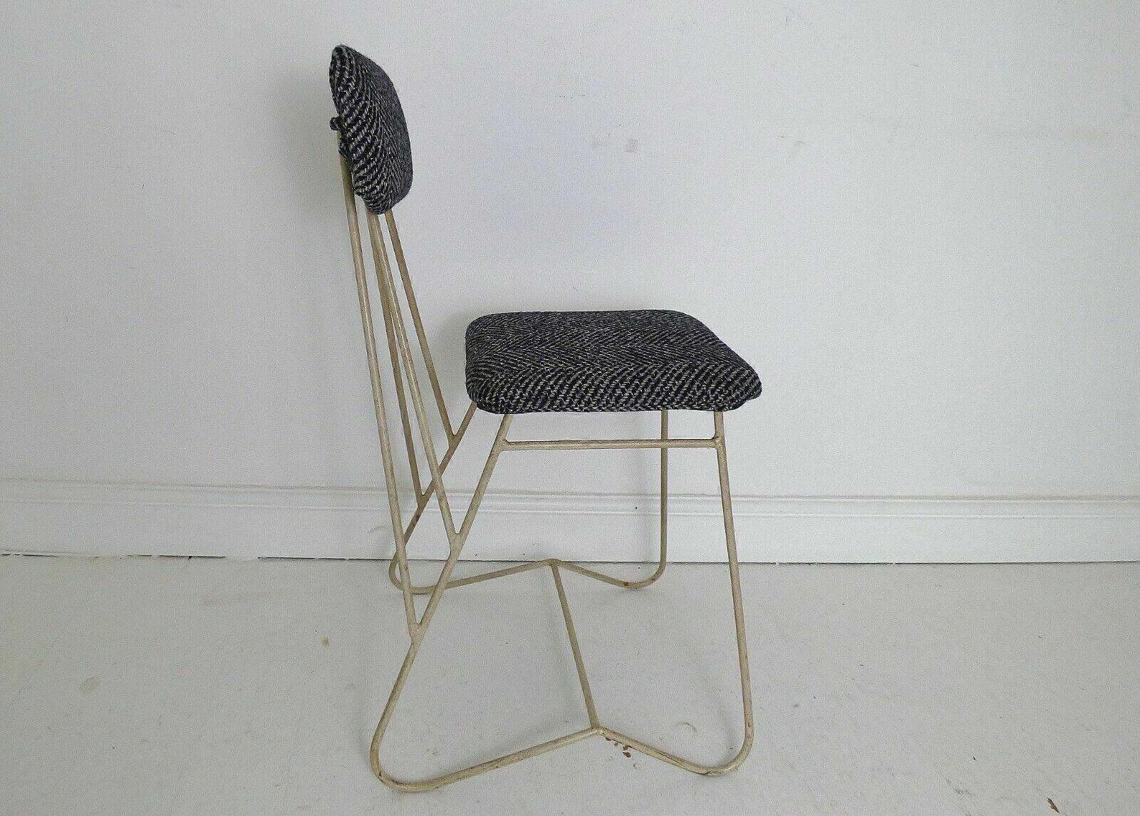 Stunning Vintage Tay Valley Metal Products Metal Wire Chair   1950's photo Furniture
