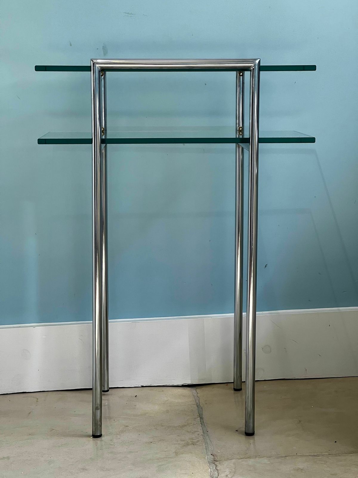 A Set Of Five Contemporary Glass And Chrome Tables. One Round Coffee Table, Four Side Tables Of Two Different Sizes. photo vinterior
