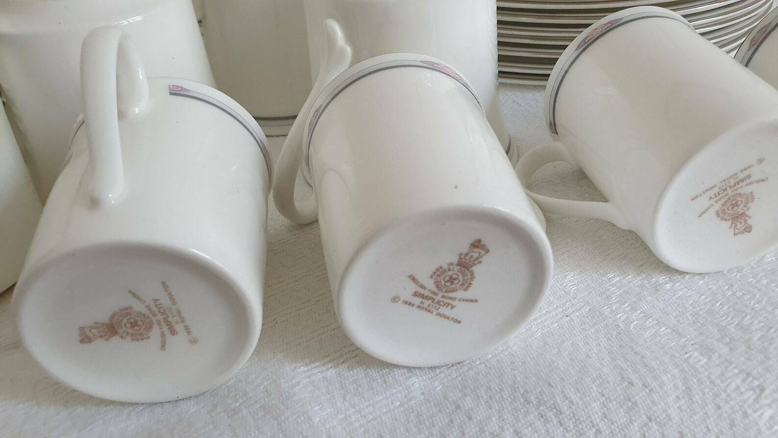 40 Piece Classic 80’s Chic Vintage Large Quality Royal Doulton ‘Simplicity’ Tea Coffee Service 8 Of Each Bone China photo furniture
