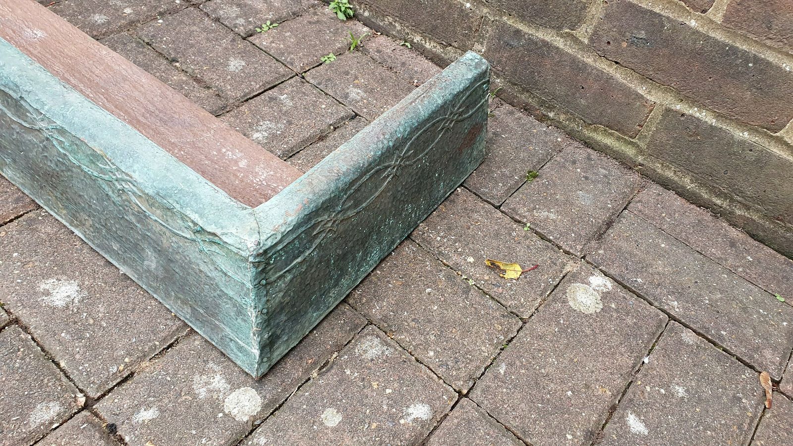 Large Vintage Copper Fireplace Fender Fire Curb Oxidised photo Home Fixtures