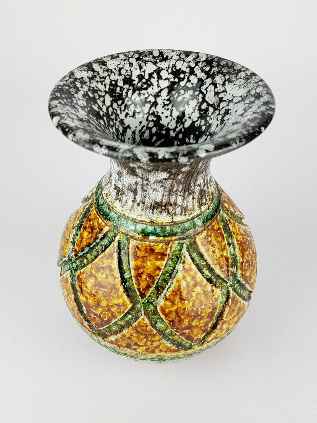 Vintage Nuovo Rinascimento Ceramiche Vase Black White Green And Yellow 1970s Italian Pottery photo for sale