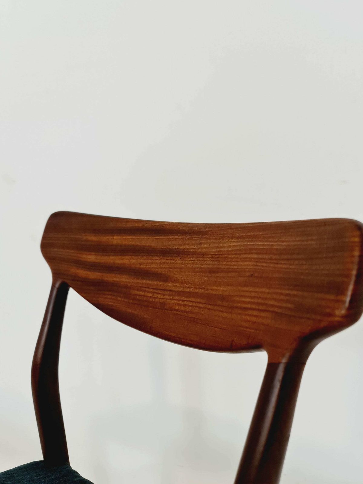 Mid Century Teak Chair By Knud Faerch For Slagelse Møbelverk, 1960s Set Of 2 photo for sale