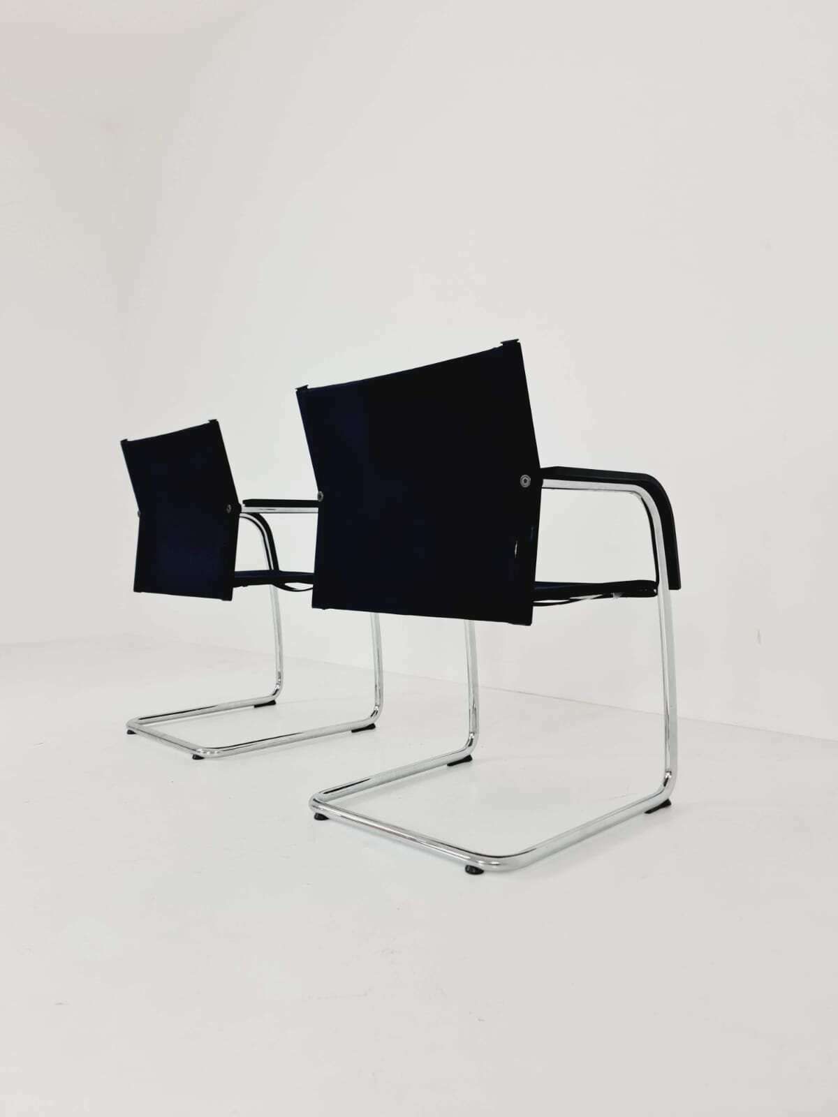 2 X Vitra Ac3 Antonio Citterio Chair With Chrome And Black Textile. photo vinterior