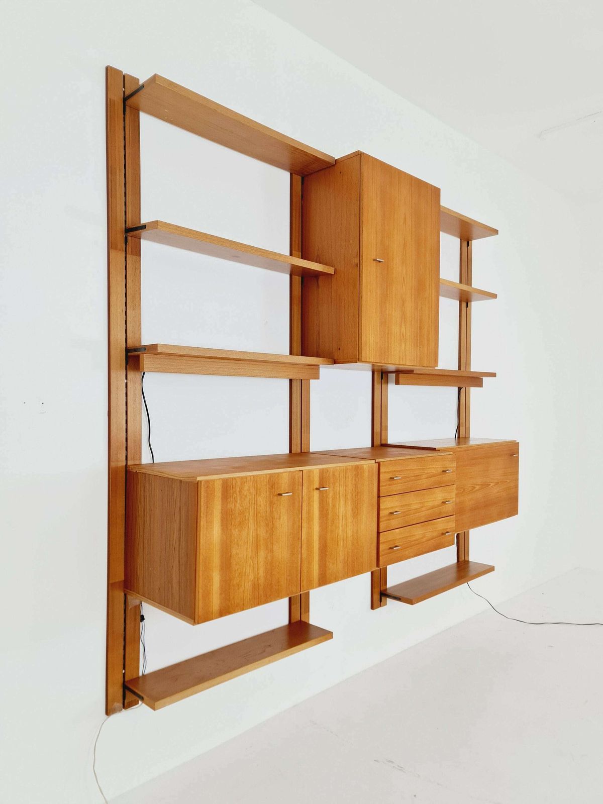 Mid Century Modular Teak Wall Shelving Unit By Preil Form, Germany, 1960s photo 2798.0