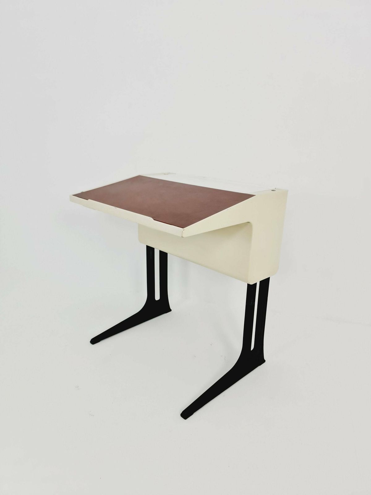 photo for sale Rare Space Age Vintage German Desk By Luigi Colani   Flototto   With Chair 1970s