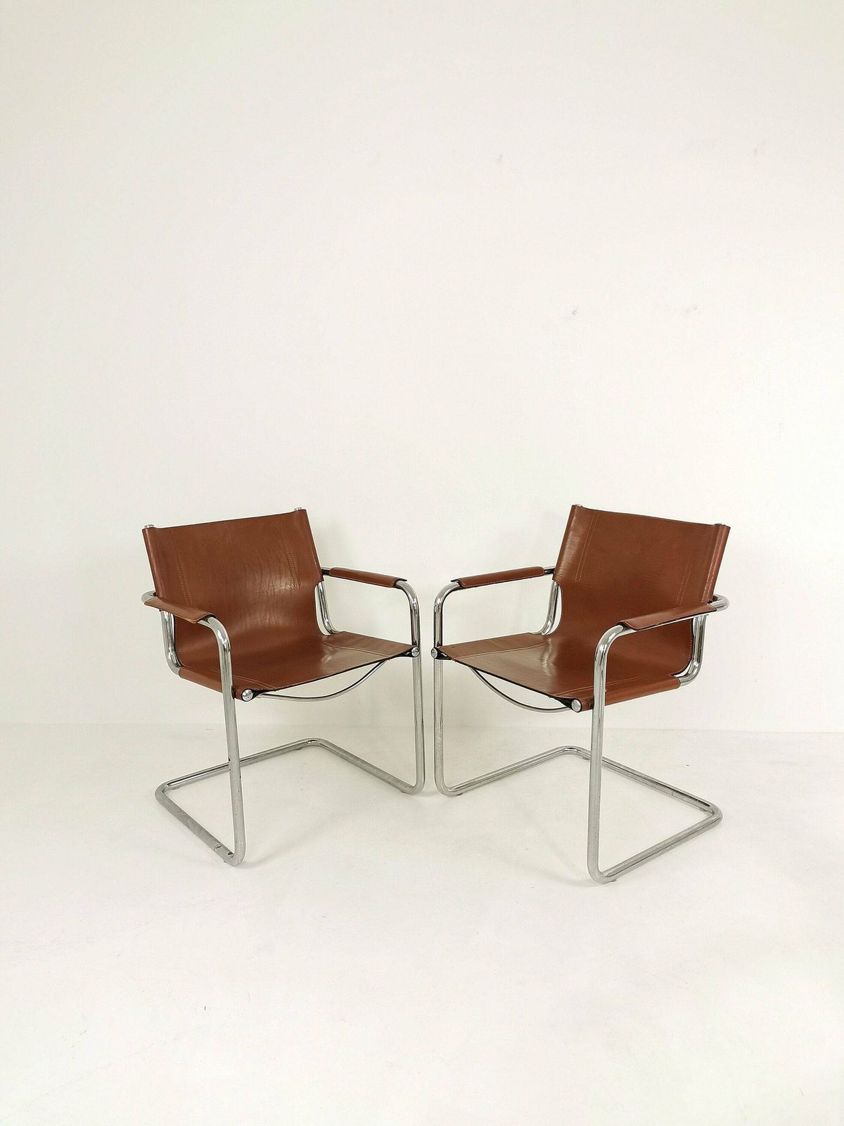 1 Of 2 Matteo Grassi Original Bauhaus Design Visitor Chair Tan Congac Leather 1970s