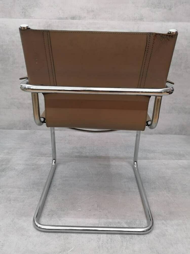 photo furniture Matteo Grassi Visitor Chair In Cream Leather 1970s