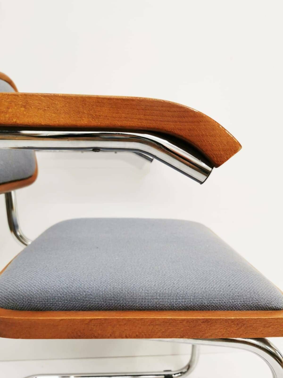 Marcel Breuer B32 Upholstered Cesca Armchair, Bauhaus Design By Bene photo buy