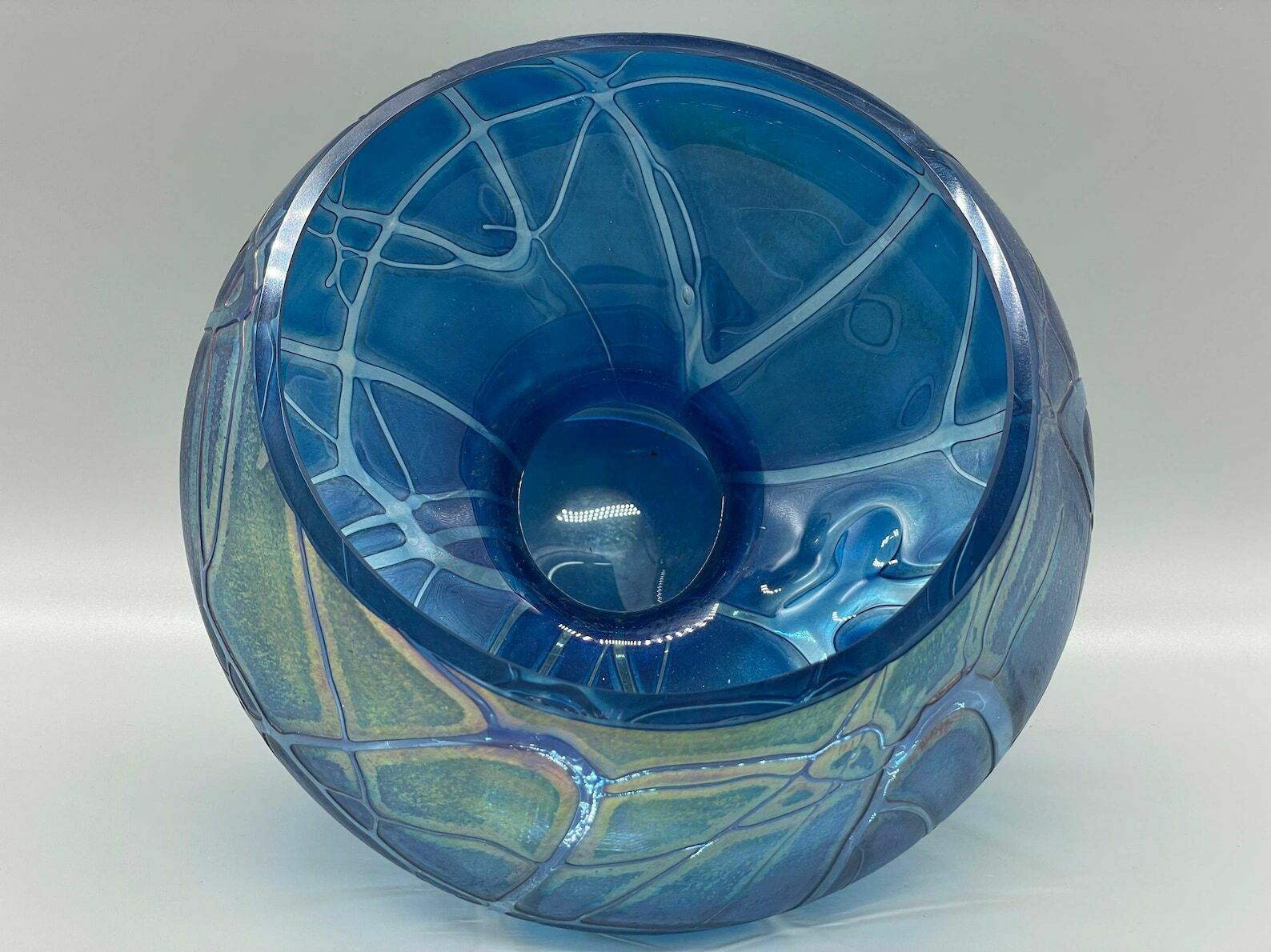 photo furniture Extravagant Blue Violet Iridescent Bowl Or Candle Holder, Joska 1960s