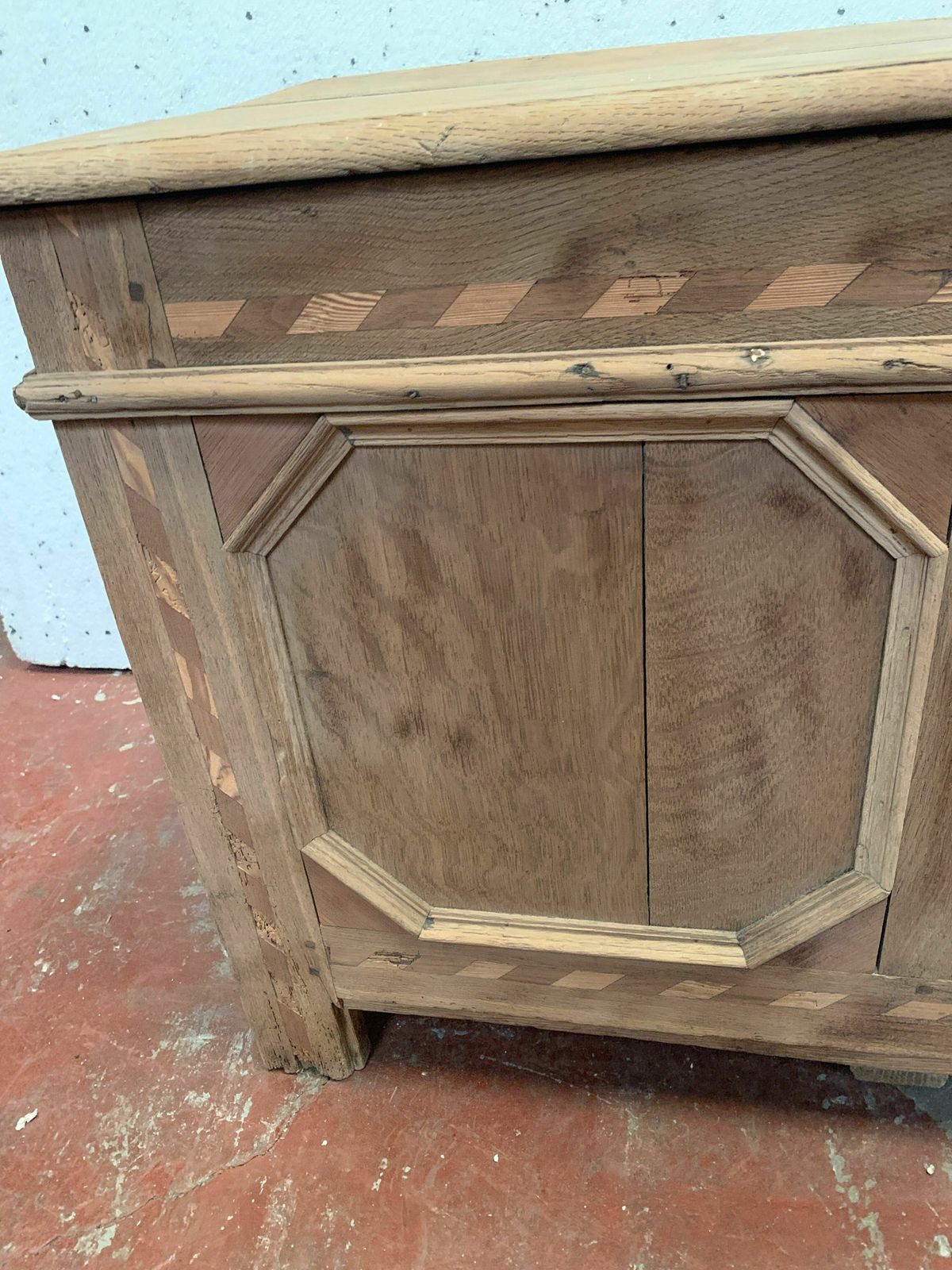 Chest In Oak And Marquetry Of Light Wood XVIII Century photo 822.03