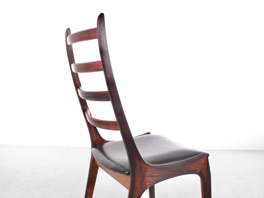 Mid Century Modern Scandinavian Set Of 4 Rosewood Chairs By Henning Kjærnulf. photo Furniture