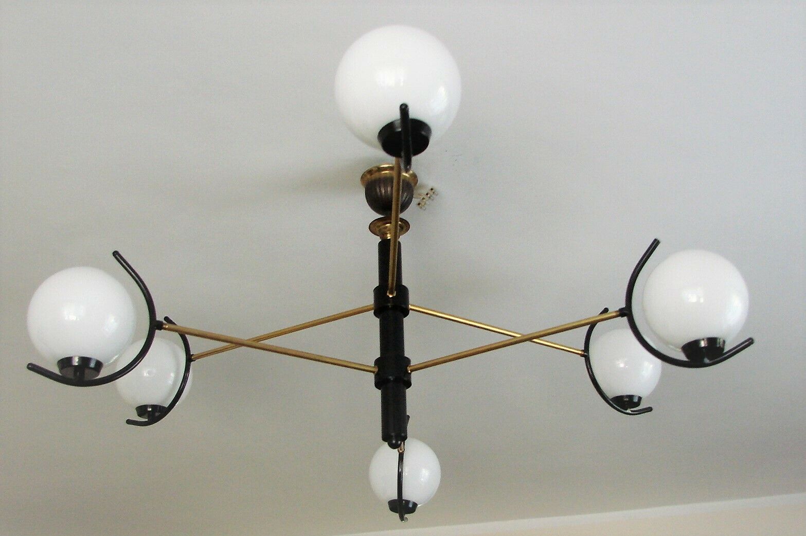 A Chandelier In The Style Of Stilnovo, 1960s. photo vinterior