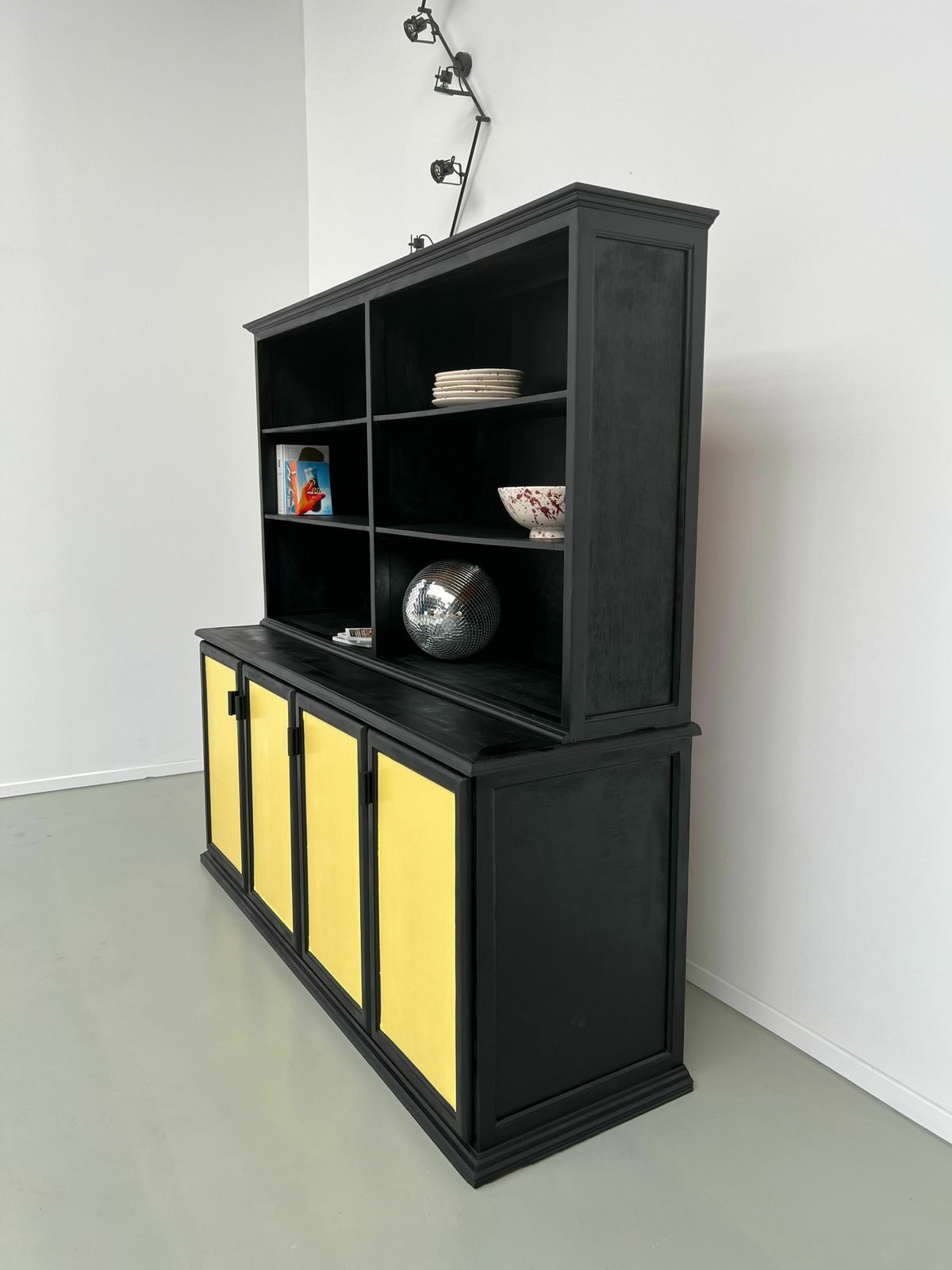 photo vintage 2 Body Sideboard, Xxl Format, Old Wooden School Furniture