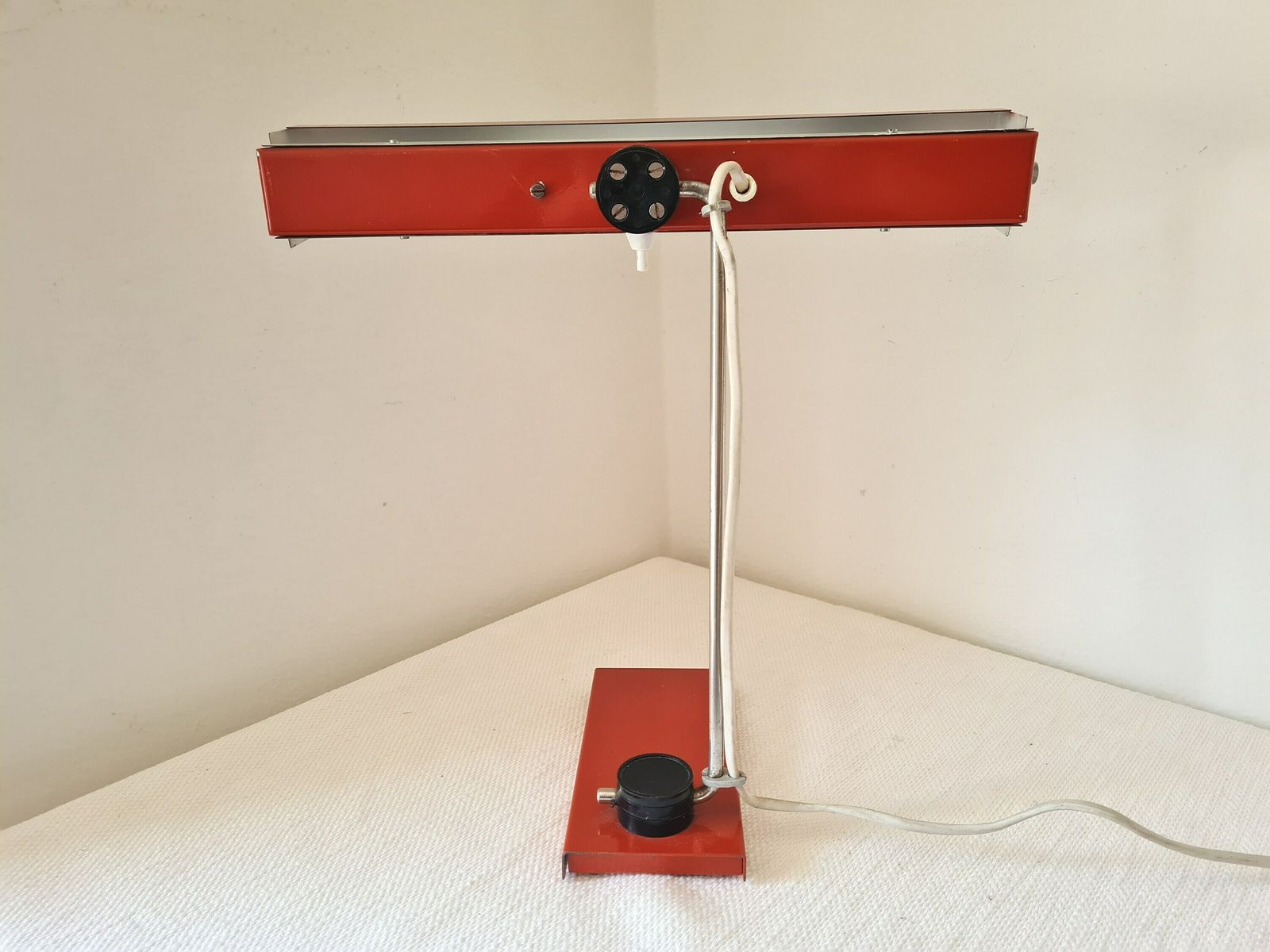 Vintage Mid Century Metalen Tafellamp, Industrieel, Ddr Schreibtischleuchte, Jaren 70