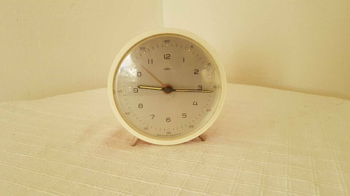 Vintage Mechanische Wekker Prim Tsjecho Slowakije Jaren 60 photo furniture