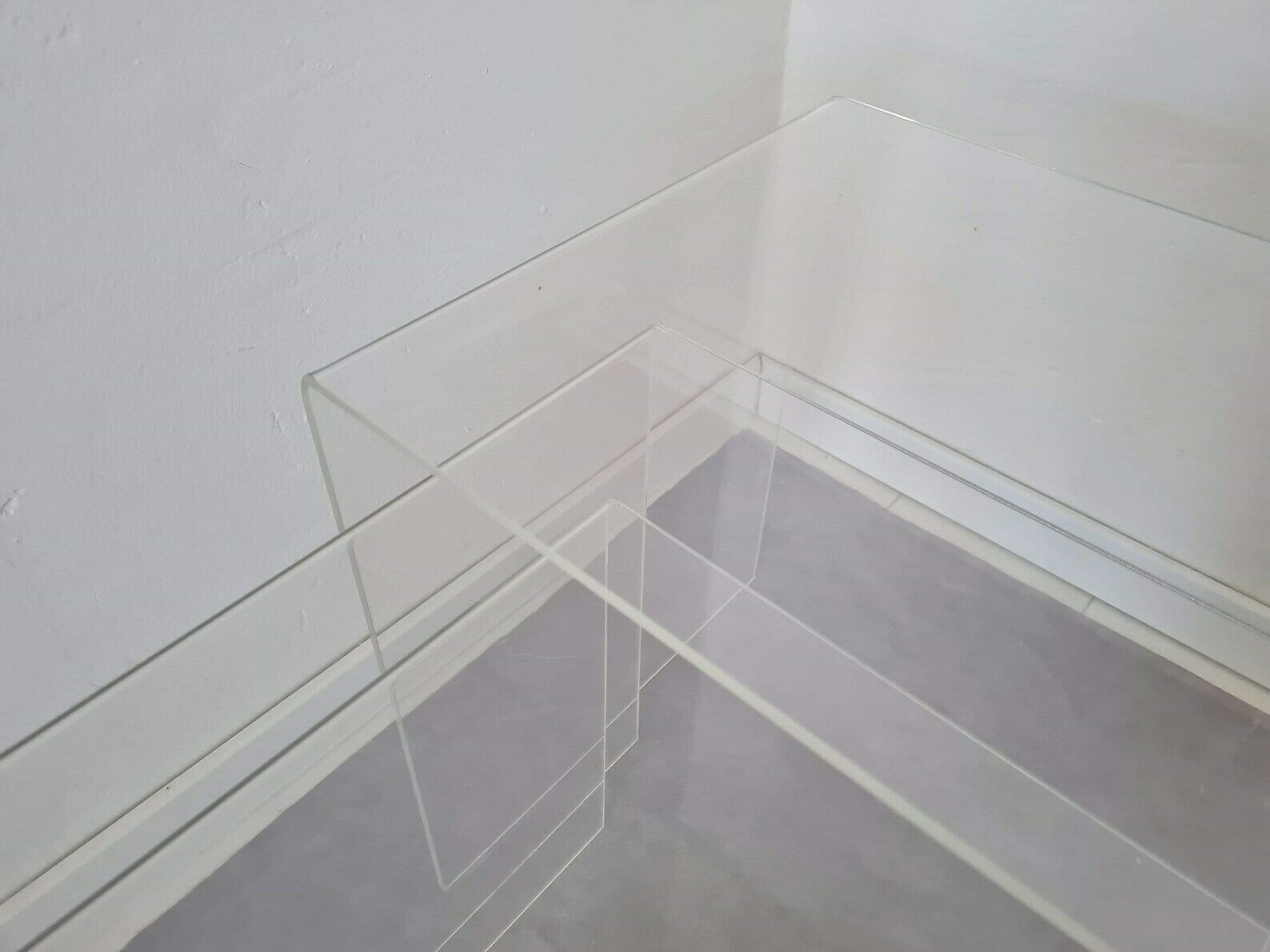 Vintage Mid Century Lucite Set Of 3 Nesting Tables photo vinterior