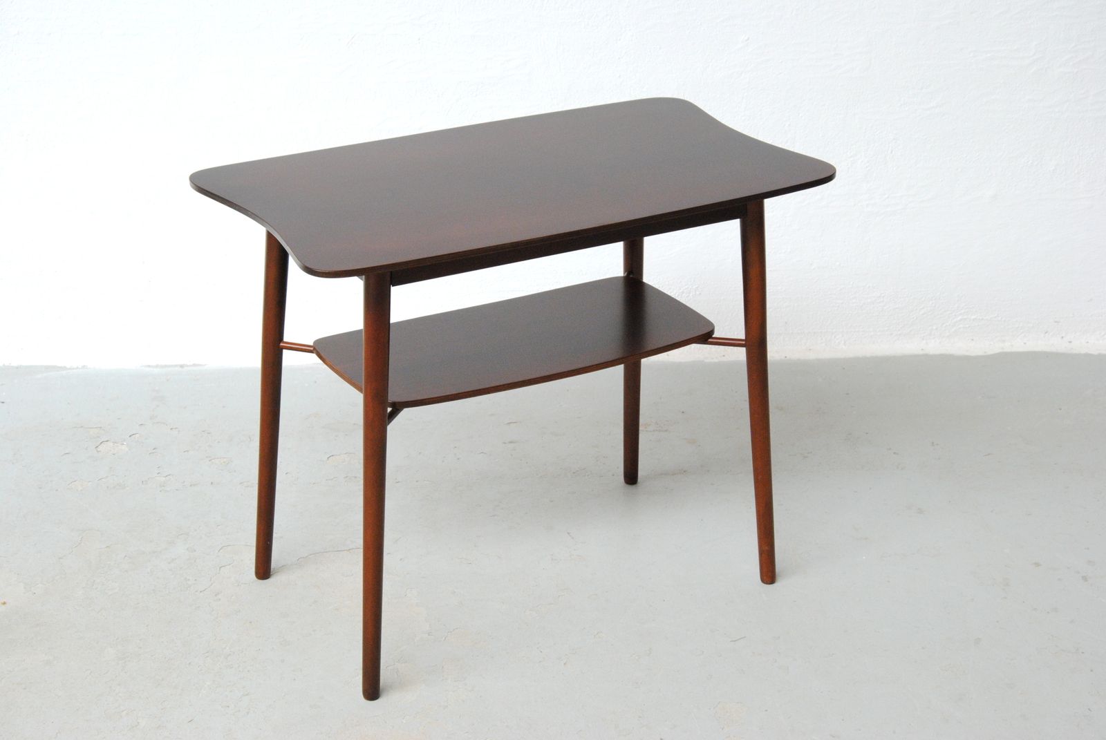 Small Fully Restored Danish Side Table In Tanned Oak 1940's photo Furniture