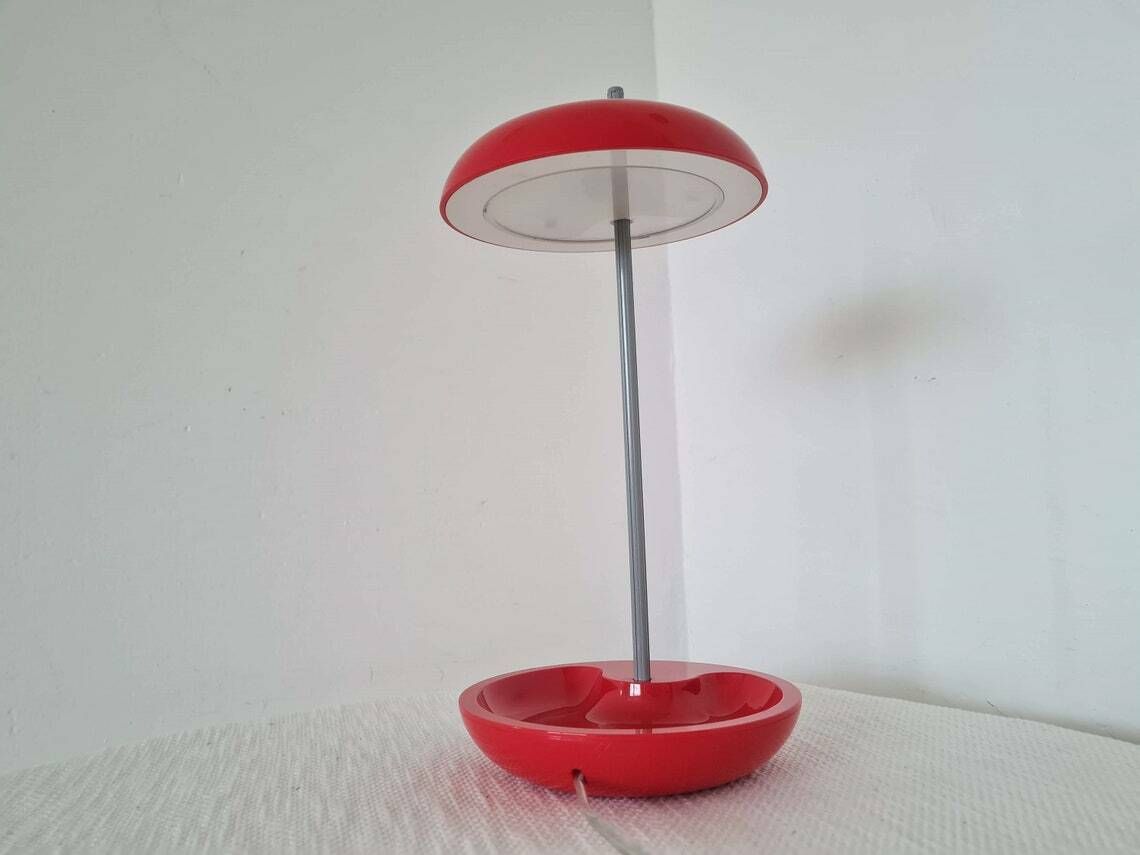 Vintage Pop Art Table Lamp Plastic Lovely Accent Lamp photo 110.0