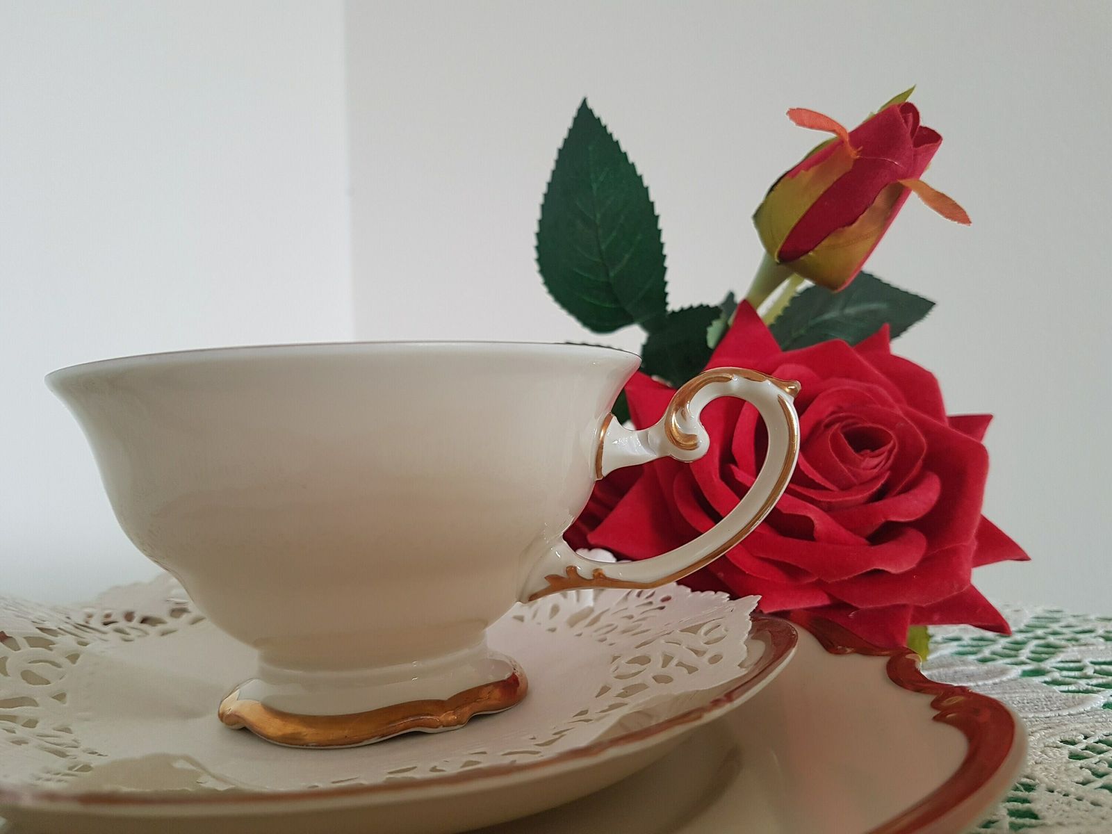 photo furniture Vintage Porcelain Set 3 Piece Breakfast Set Vintage Germany Breakfast Set 150ml Cup, Saucer & Cake Dish