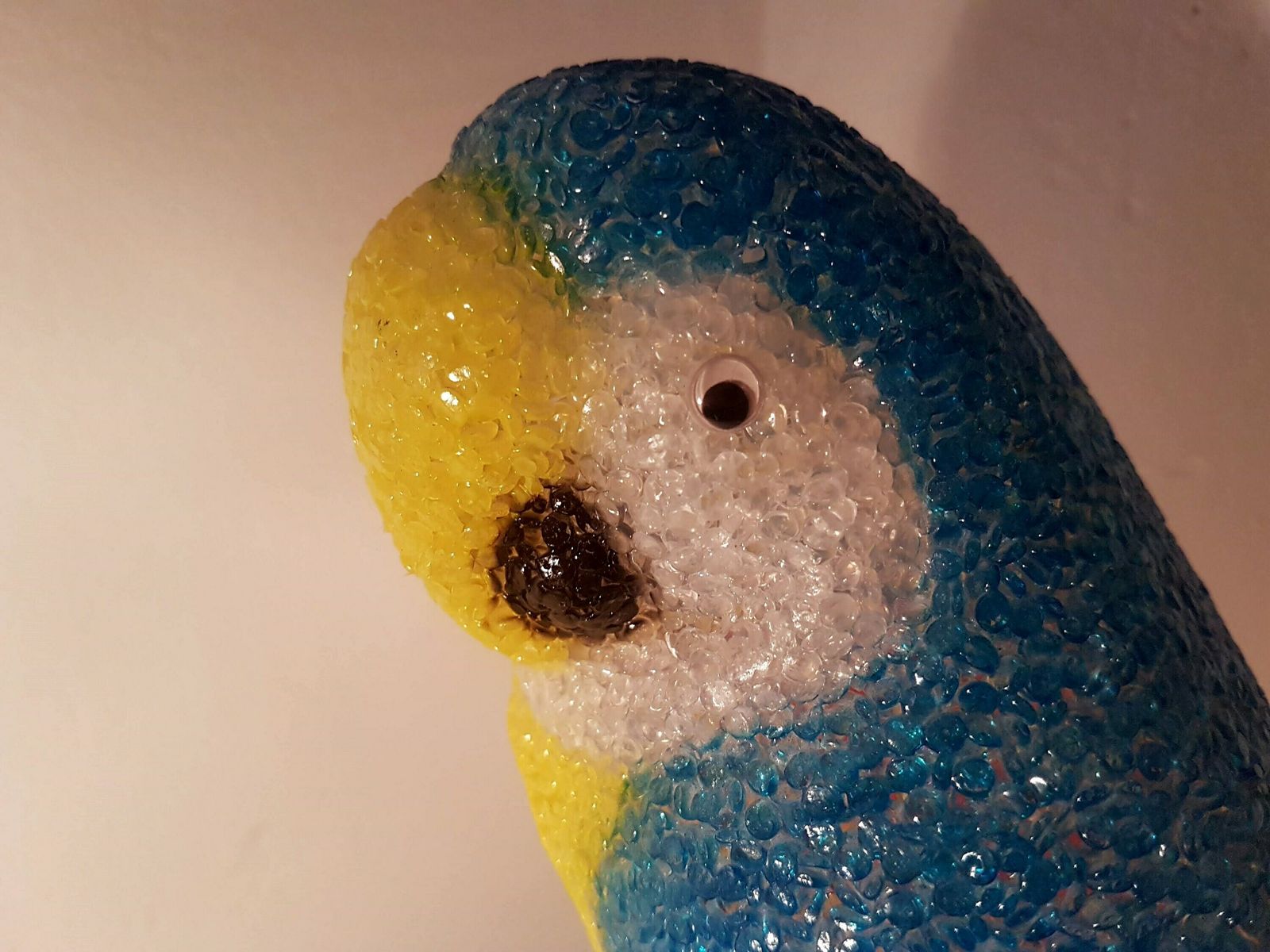 Vintage Popcorn Plastic Parrot Lamp On A Metal Spiral Lovely Accent Lamp photo for sale