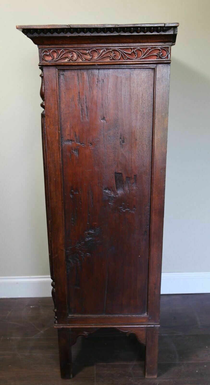 Furniture Early 19th Century Mahogany Cabinet / Country House photo