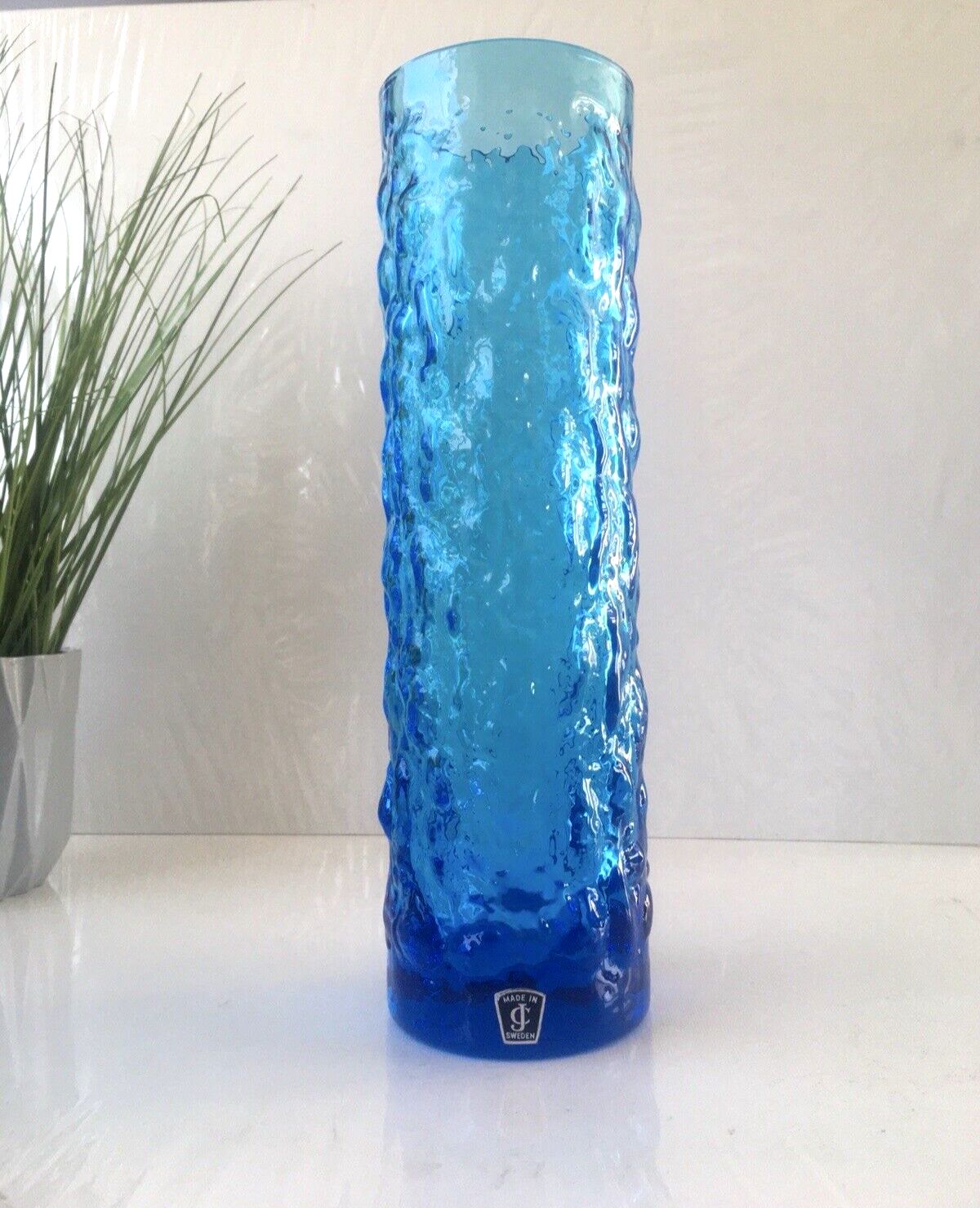 125.0 Large Mid Century 12" Swedish Lindshammar Glass Blue Bark Vase Jc Jones & Co photo