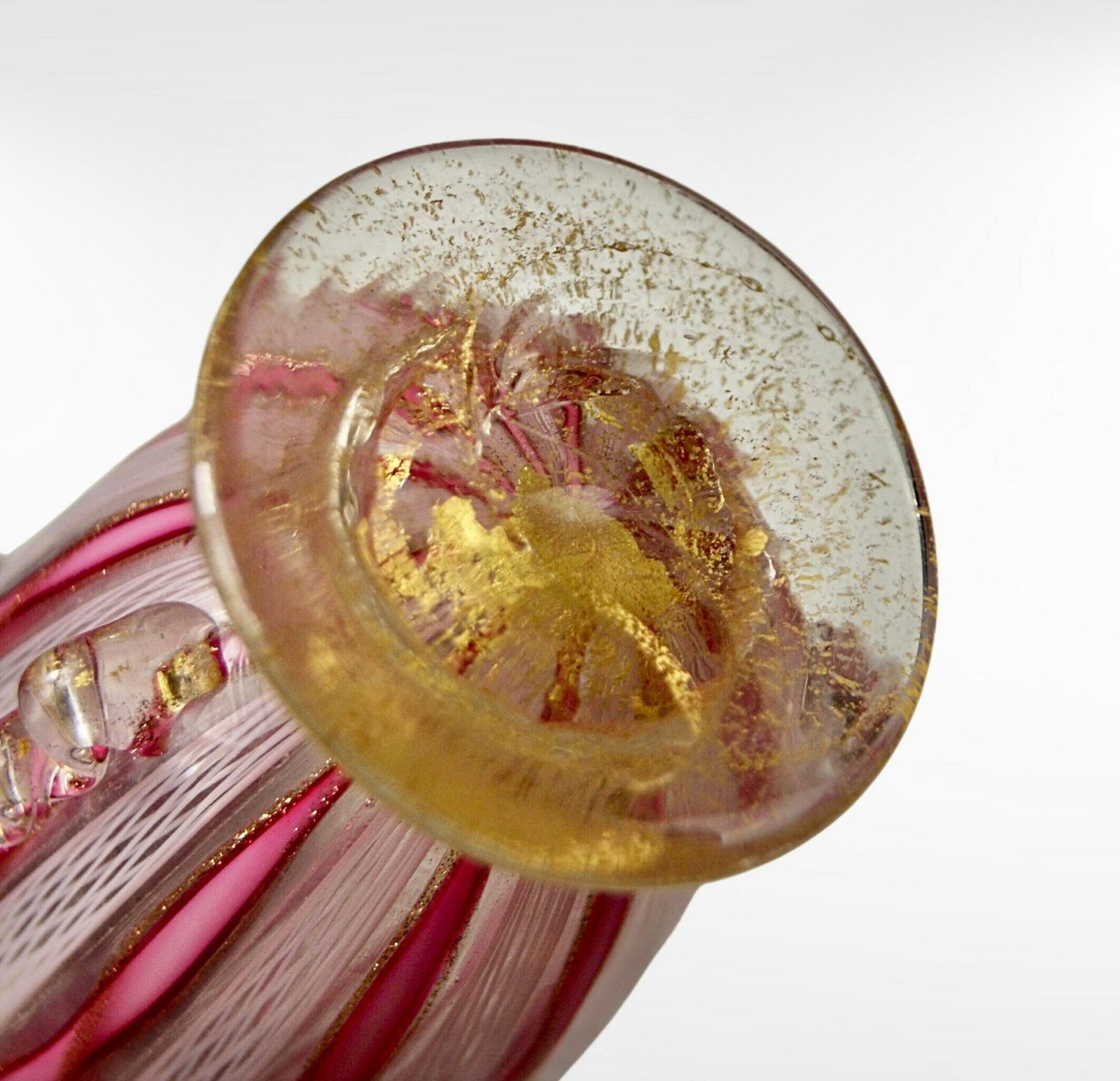 Murano Zanfirico Filligrana Glass Vase Pink With Gold Inclusion photo 450.0