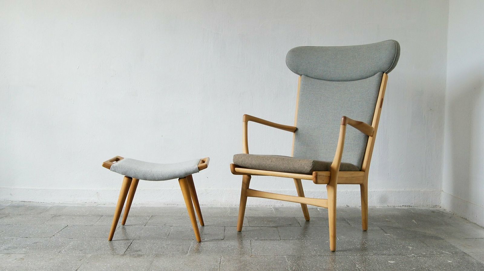Model Ap 16 Easy Chair And Ottoman By Hans J. Wegner For Ap Stolen, 1951, Set Of 2