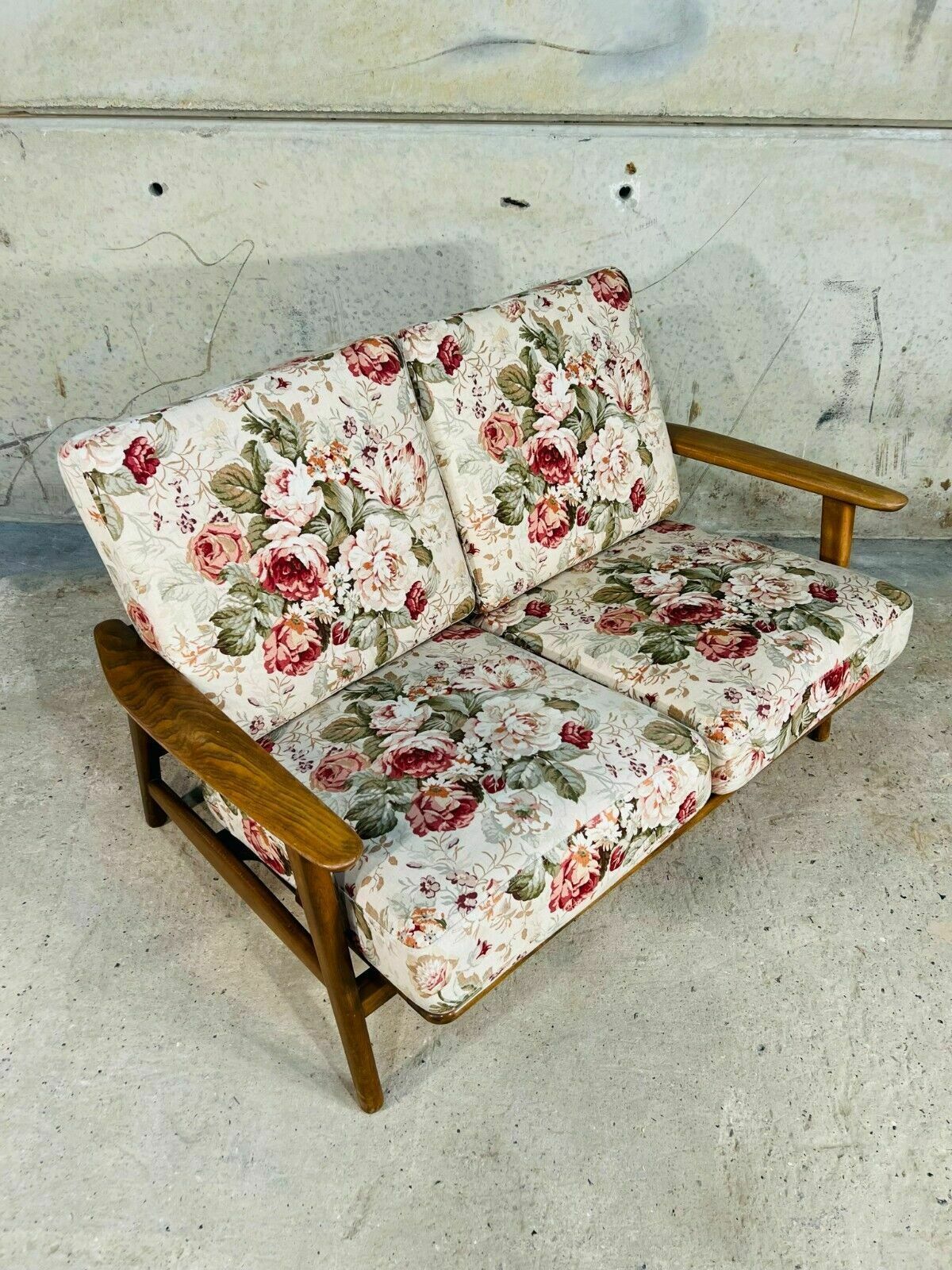 photo vintage Original Danish 60s Hans Wegner Ge 240 Sofa And Pair Of Armchairs Suite