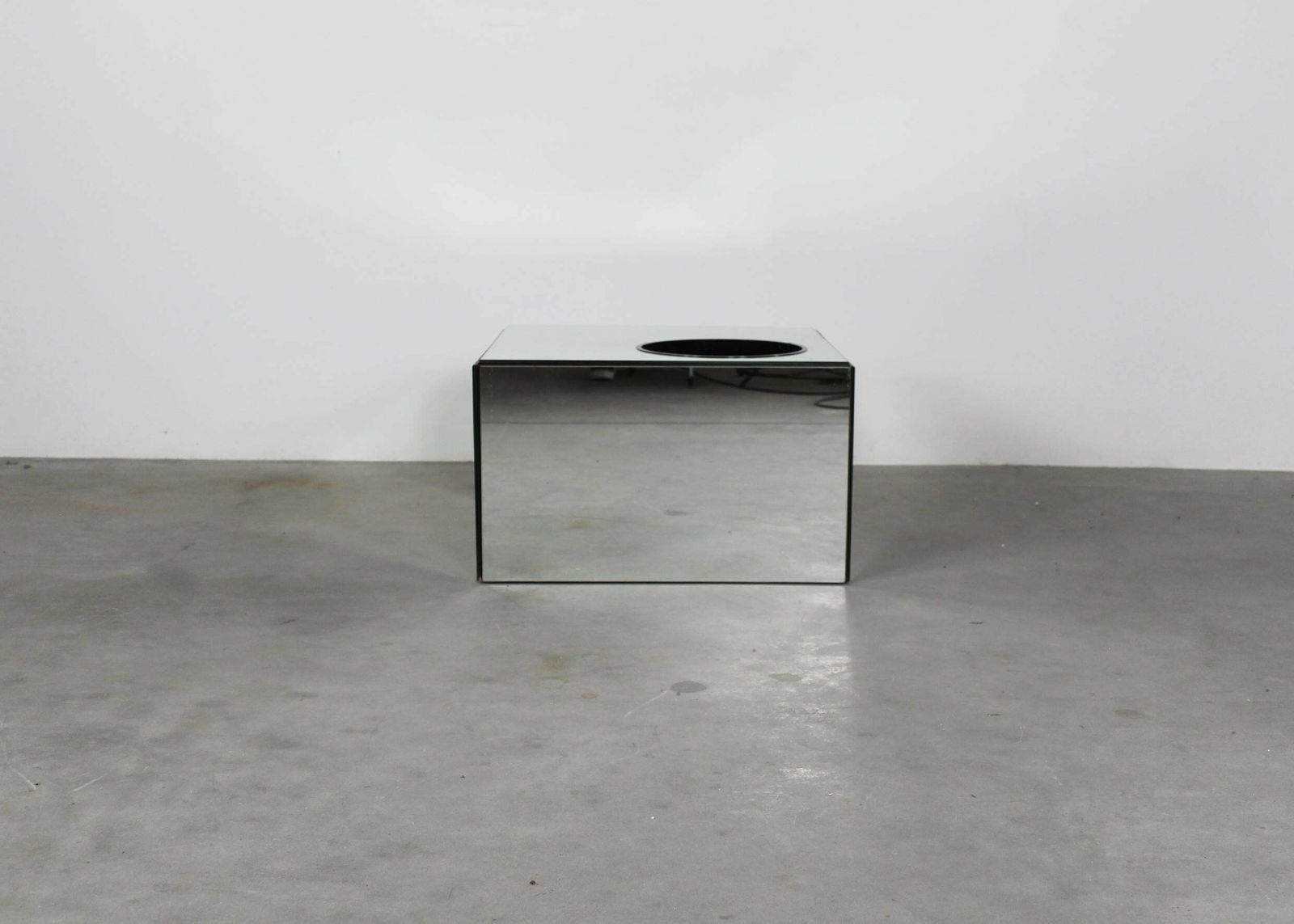 Italian Manufacture Cubic Shape Coffee Table With Wheels And Mirrored Surface photo furniture