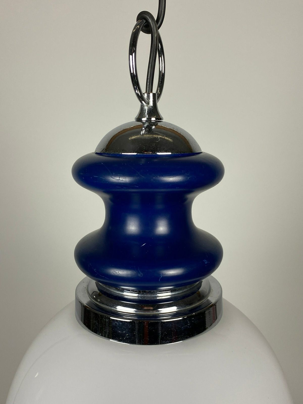 Vintage Glazen Bollamp Met Blauw Metalen Fitting 1970 photo for sale