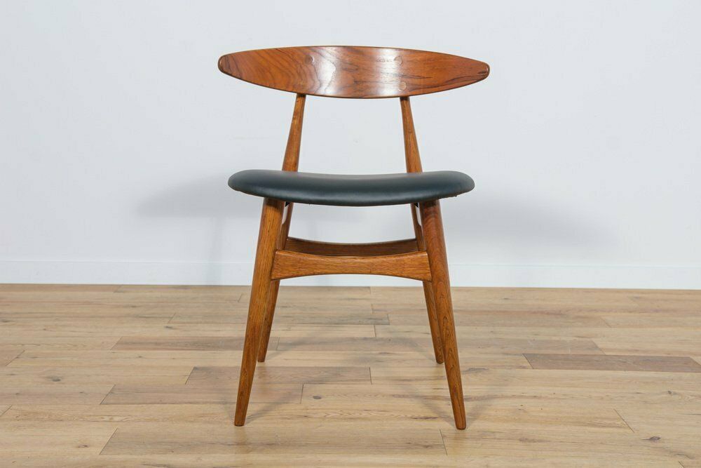 5458.0 Mid Century Danish Ch33 Dining Chairs By Hans J Wegner For Carl Hansen And Søn 1960s Set Of 4 photo